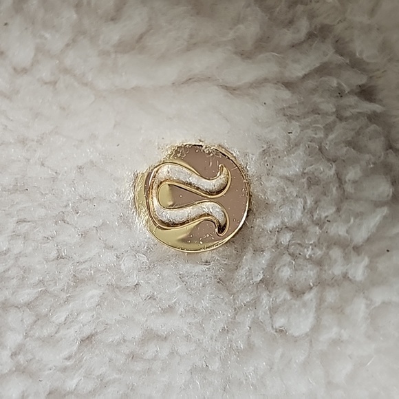 LULULEMON SOFT FLEECE Belt Bag Crossbody Gold Logo Inside Net & Pocket CHIC NWOT - Picture 6 of 8